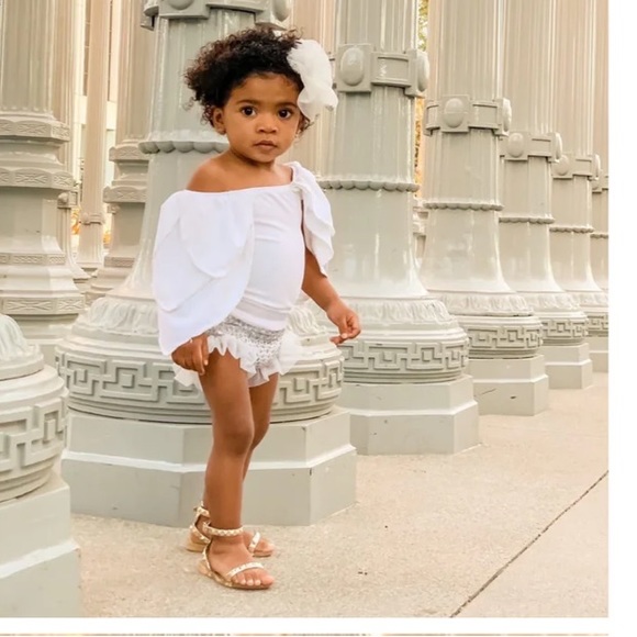 Gold studded gladiator sandal - Picture 3 of 4